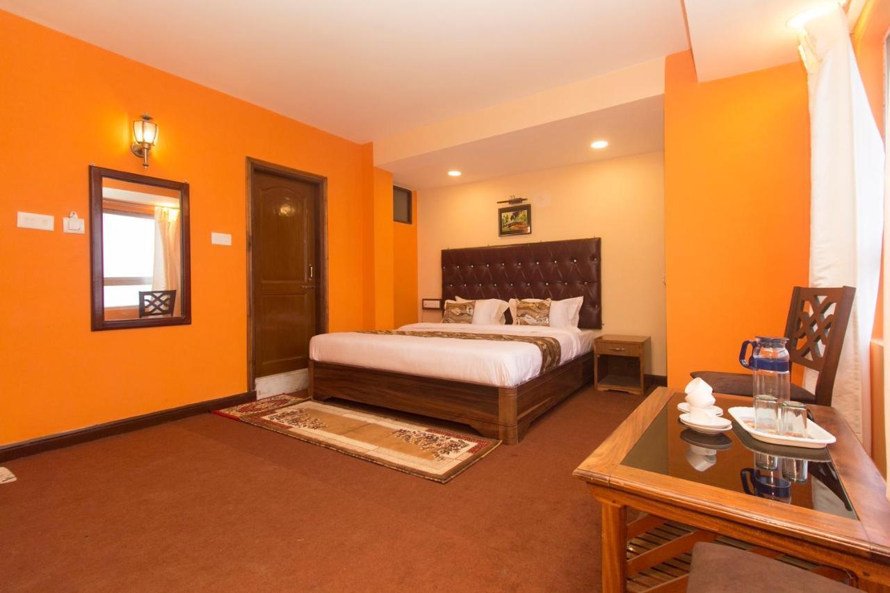 Oyo 12370 Royal Sarava Hotel ดาร์จีลิง ภายนอก รูปภาพ