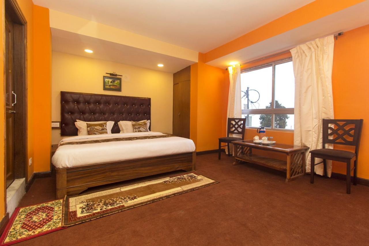 Oyo 12370 Royal Sarava Hotel ดาร์จีลิง ภายนอก รูปภาพ