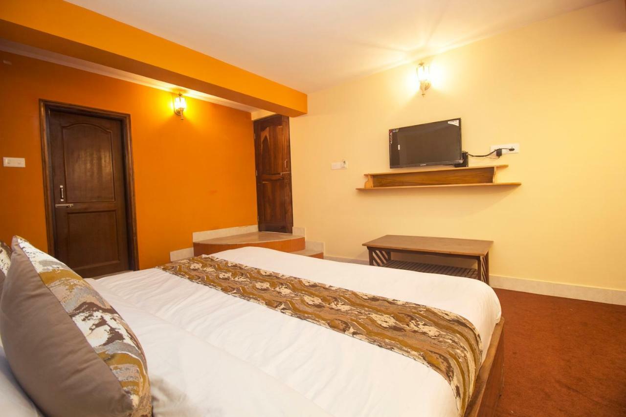 Oyo 12370 Royal Sarava Hotel ดาร์จีลิง ภายนอก รูปภาพ