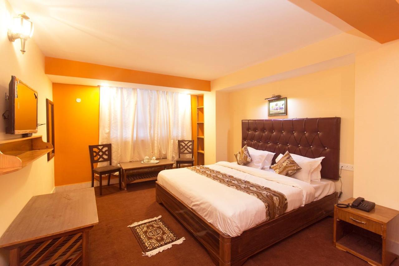 Oyo 12370 Royal Sarava Hotel ดาร์จีลิง ภายนอก รูปภาพ